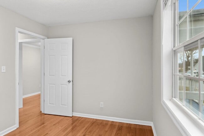 Building Photo - Cozy 3bd/2bth Cottage in Alcoa!