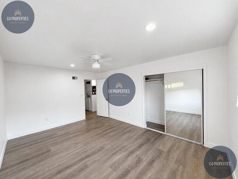 Building Photo - 315 Lado De Loma Dr