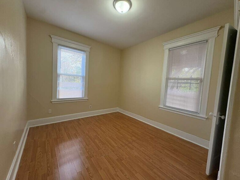 Building Photo - 56 Gilbert Ave