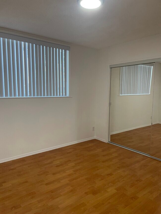 Building Photo - 1520 Venice Blvd