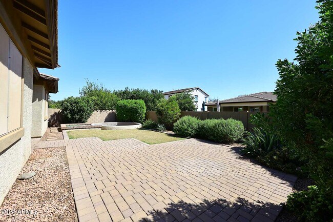 Building Photo - 3841 E Palo Verde St