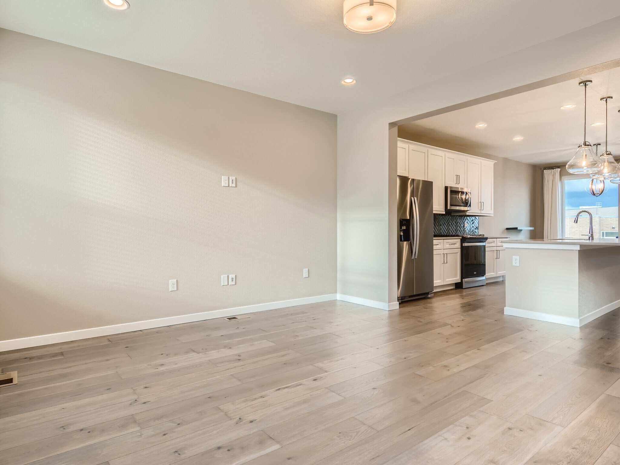 Building Photo - 8636 Wolf Valley Dr