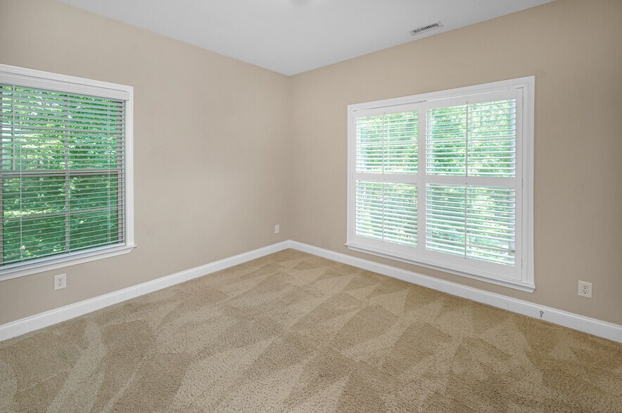 Building Photo - 12696 Alpine Cir