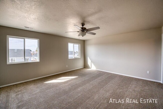 Building Photo - 17805 N Harpster Wy