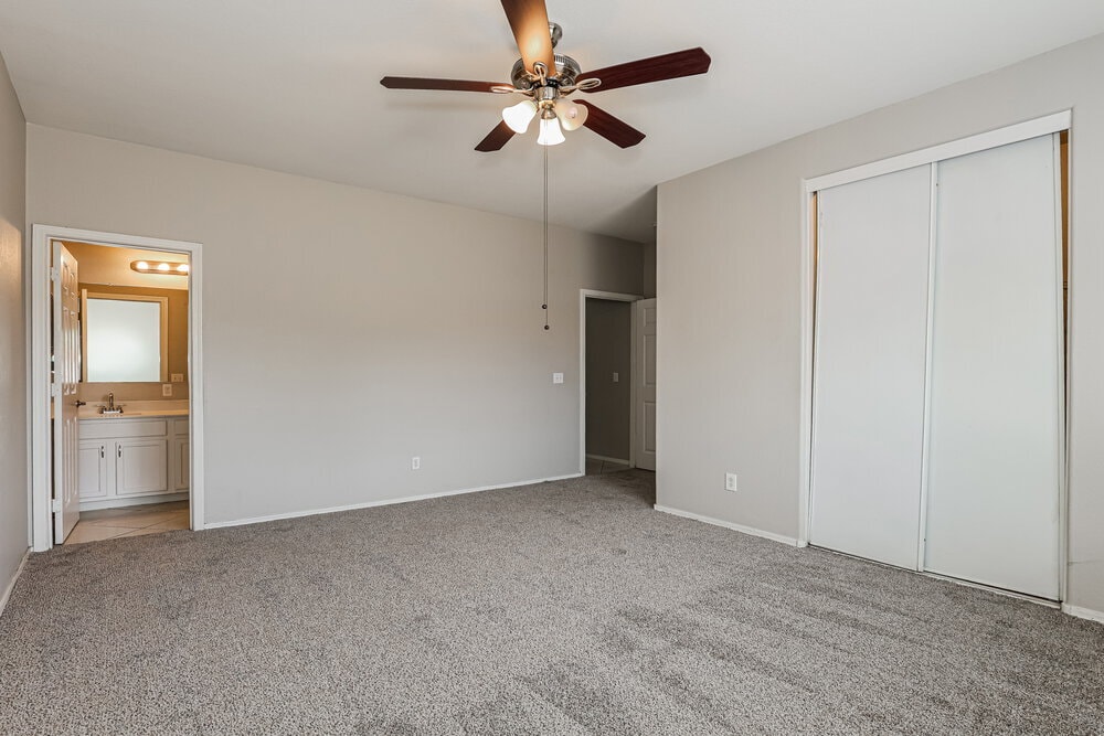 Building Photo - 6622 W Riva Rd