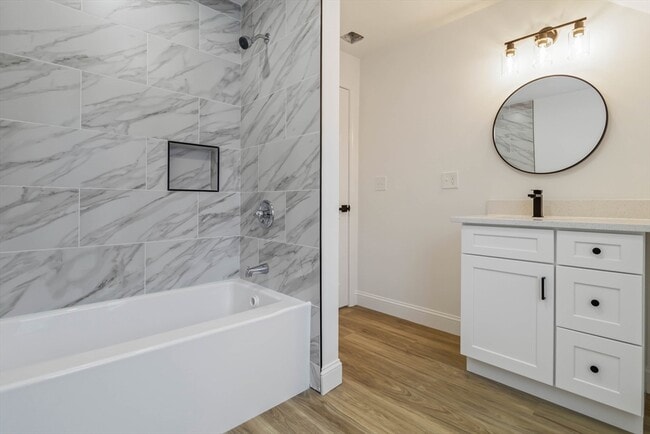 Building Photo - 2 Elmwood St