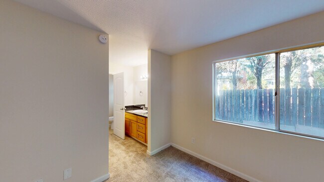 Building Photo - 18163 Happy Ln