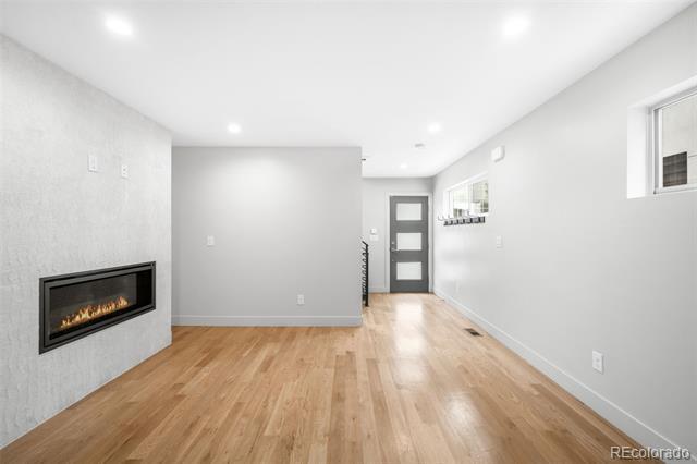 Building Photo - 1382 Zenobia St