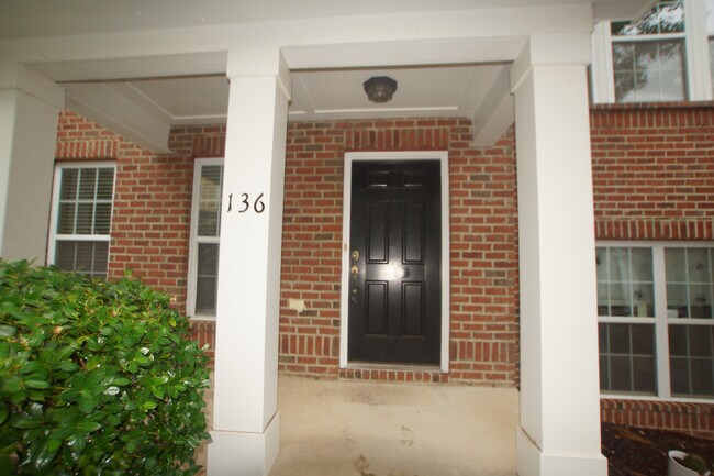 Building Photo - 136 Dove Cottage Ln