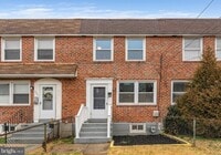 Building Photo - 537 E Basin St