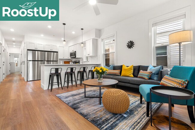 Building Photo - Furnished Bedroom with Private Bath in Jamaica Plain