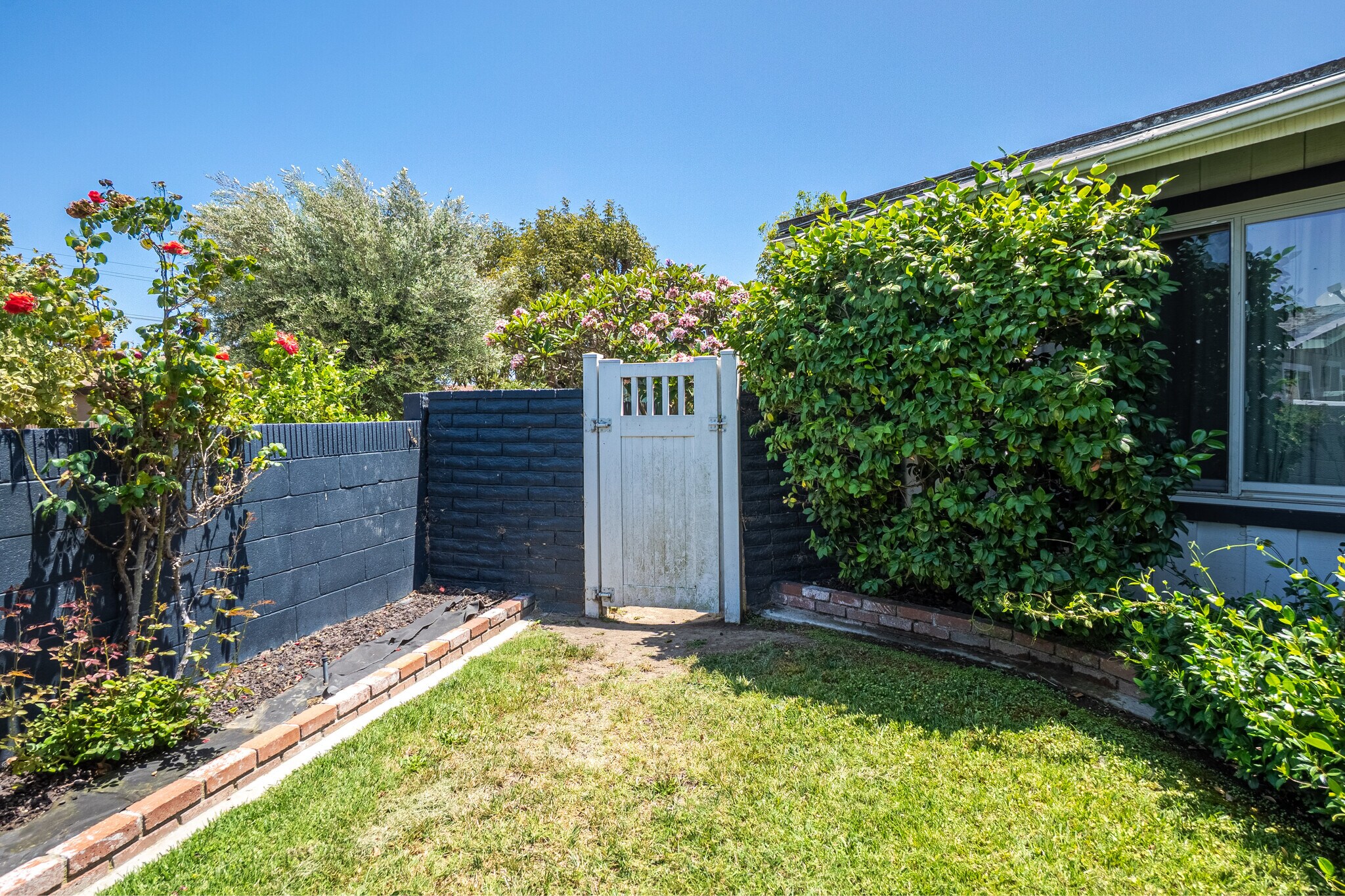 Building Photo - 15634 Wharff Ln