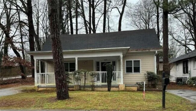 Primary Photo - 1669 Olympian Way SW