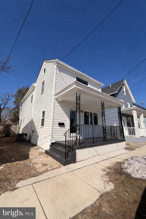 Building Photo - 46 Penn St