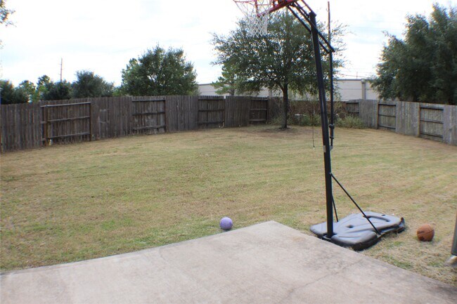 Building Photo - 6431 Densberry Ln