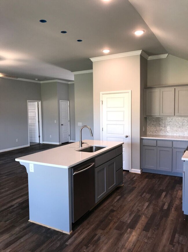 Building Photo - First Month Free!