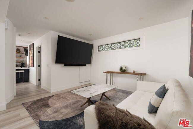 Building Photo - 1044 Waterbury Ln