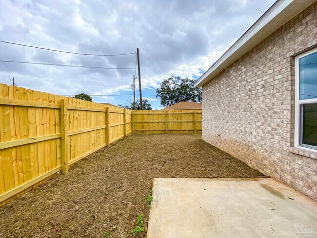 Building Photo - 440 Hancock Ln