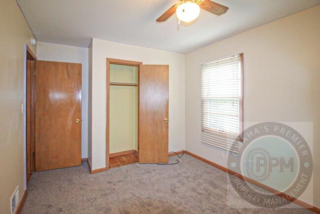 Building Photo - Raised Ranch | 3 Bedroom 2 Bathroom Home | Benson
