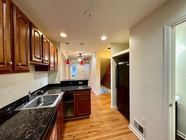 Building Photo - Charming 2 Bedroom/1.5 Bathroom Townhome in Washington Village-Pigtown!