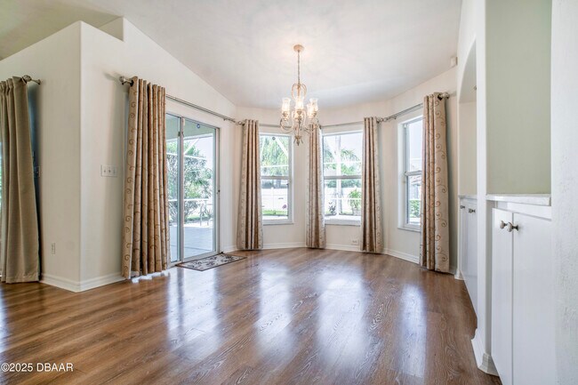 Building Photo - 6115 Sabal Point Cir