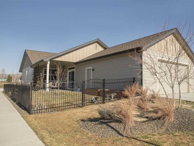Building Photo - Beautiful Home in Avimor!