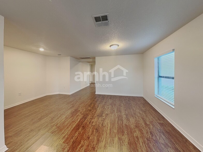 Building Photo - 833 Chatham Walk Dr