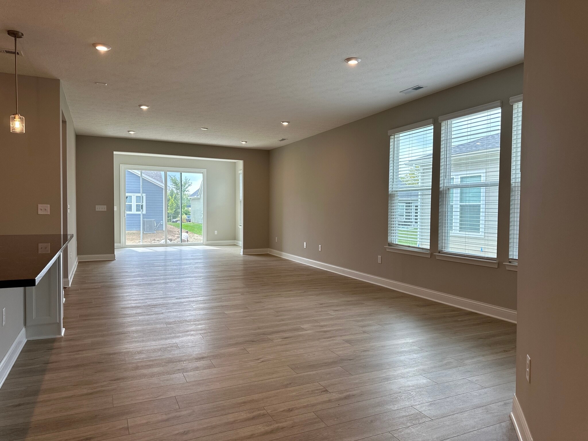 Building Photo - 1254 Fairstone Dr