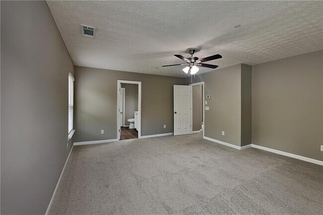 Building Photo - 1517 Briarfield Way