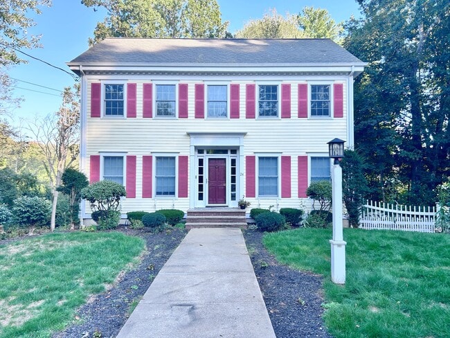Building Photo - 24 Nugent Ln
