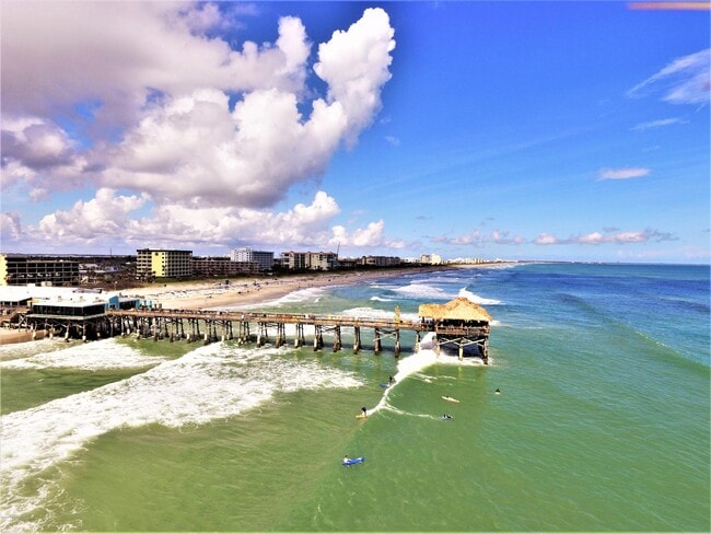 Building Photo - 208 Tin Roof Ave