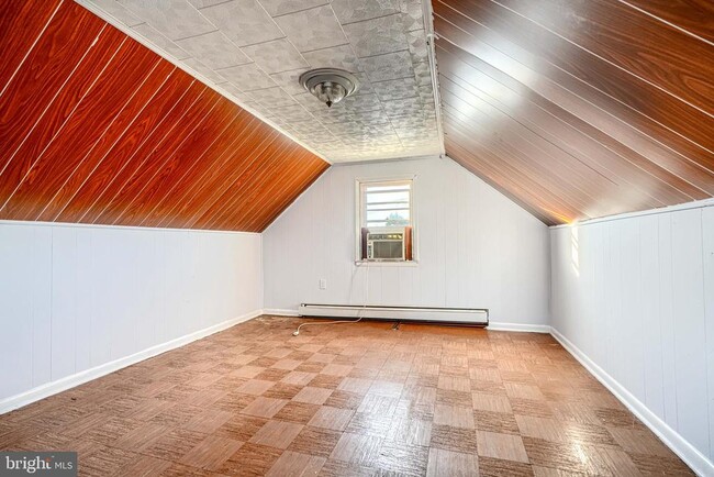 Building Photo - 7839 Birmingham Ave