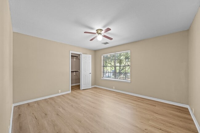 Building Photo - 10211 E Summit Canyon Dr