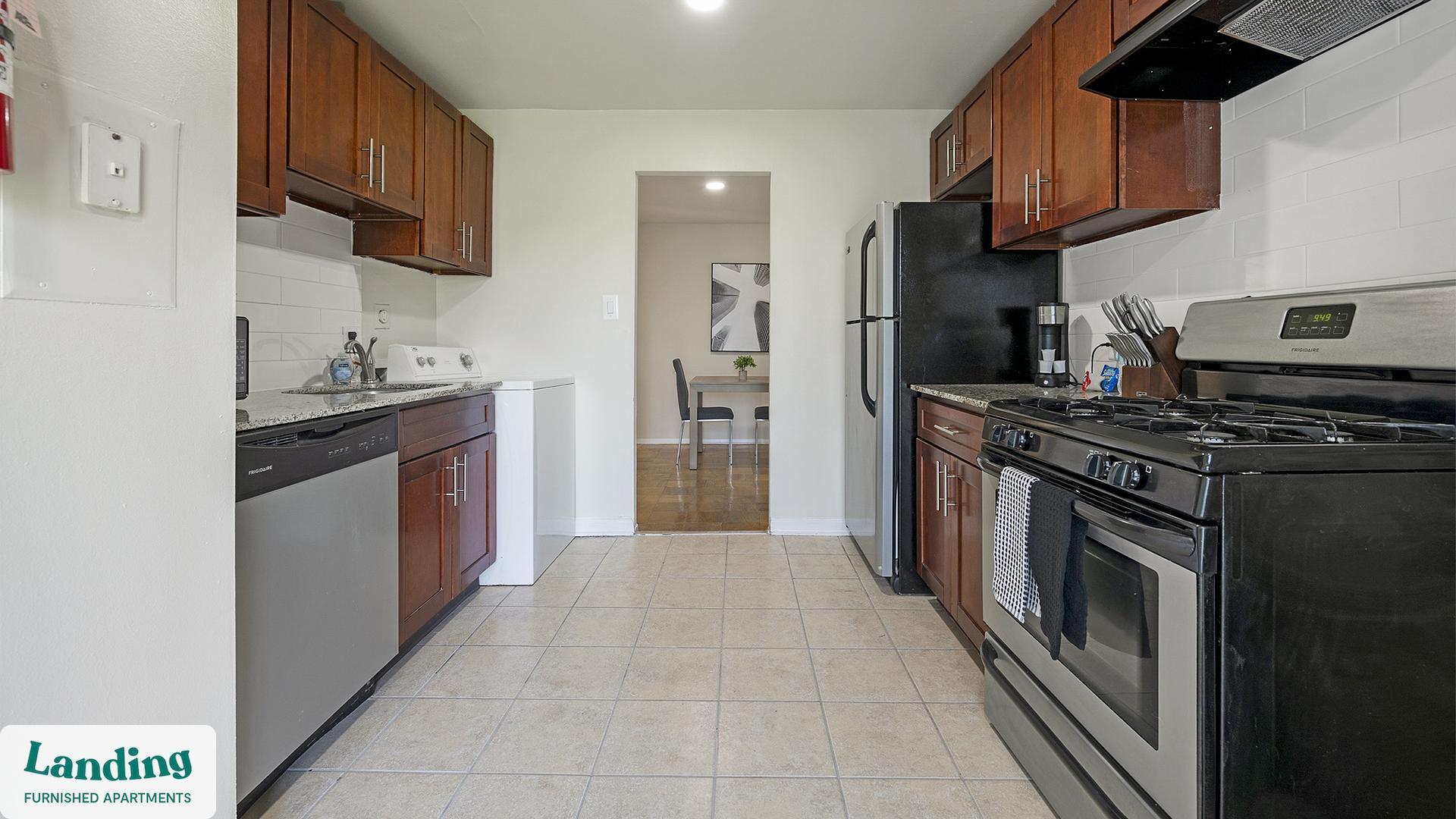 Building Photo - 6220 Springhill Dr