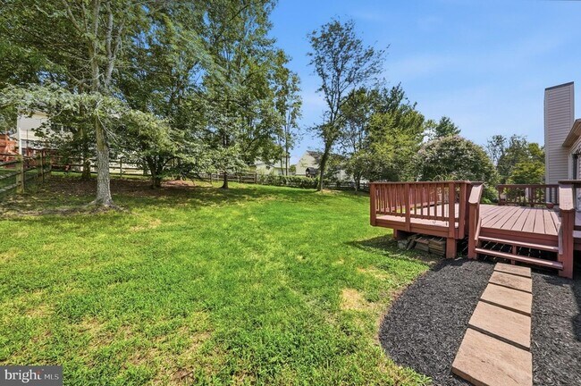 Building Photo - 9571 Basilwood Dr