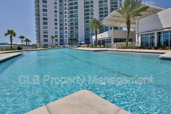 Building Photo - 241 Riverside Dr
