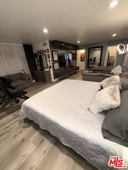 Building Photo - 843 4th St