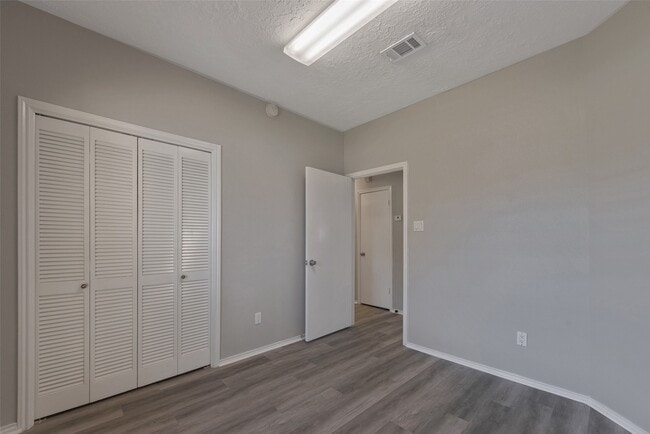 Building Photo - 13715 Ludgate Pass