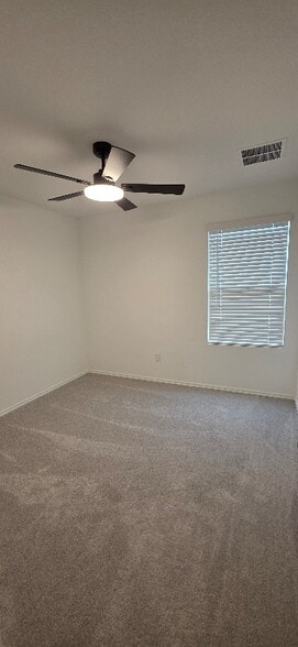 Building Photo - 115 Kings Row Ln