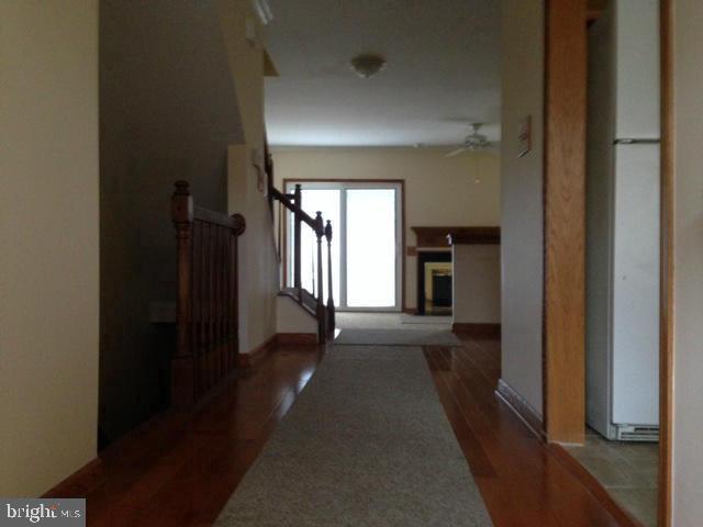 Building Photo - 208 Rugby Rd