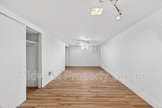 Building Photo - 8280 Frost Ave