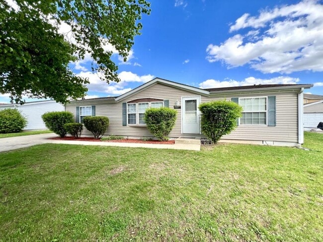 Primary Photo - 4677 W Ridge Dr
