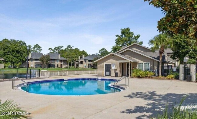 Building Photo - 10200 Belle Rive Blvd