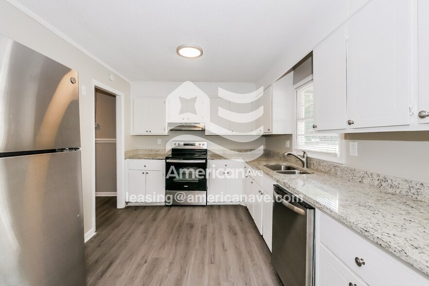 Building Photo - 1309 Alma Ave