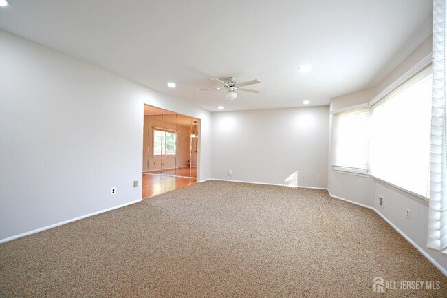 Building Photo - 19 Wetherhill Way