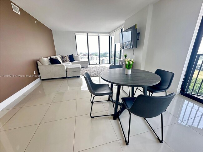 Building Photo - 5252 NW 85th Ave