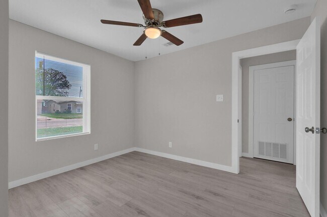 Building Photo - Charming 4BR House in Abilene