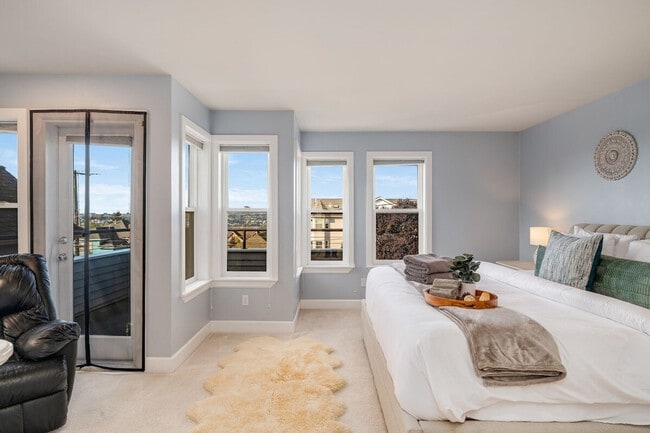 Building Photo - 4224 Francis Ave N