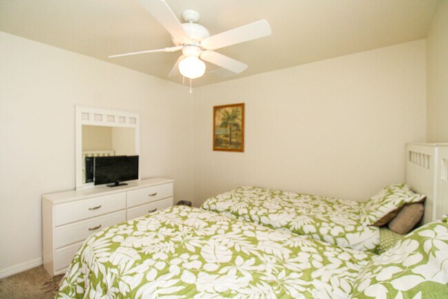 Building Photo - ** 4 BED-3 BATH PRIVATE SINGLE FAMILY POOL...