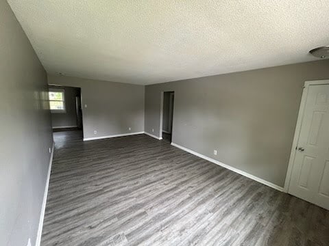 Building Photo - 4683 Dogwood Dr